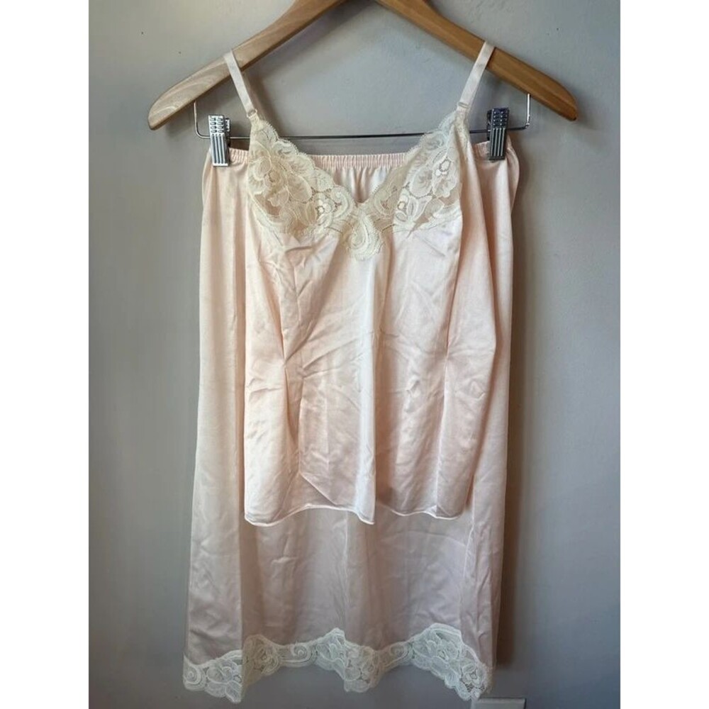 Vintage Vanity Fair Pink Lace Camisole Slip Skirt Set Small 34